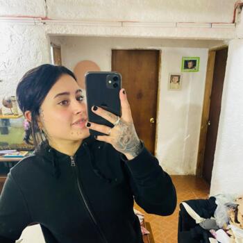 Babysitter in Pando: Angie