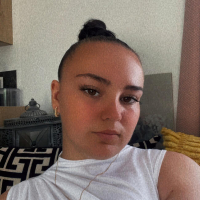 Babysitter in Marcilly-sur-Eure: Maud