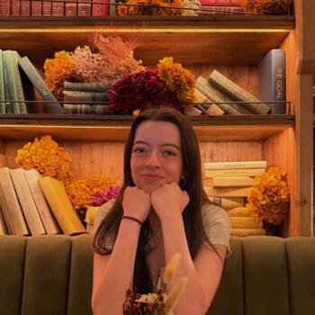 Babysitter in Launceston: Mirren