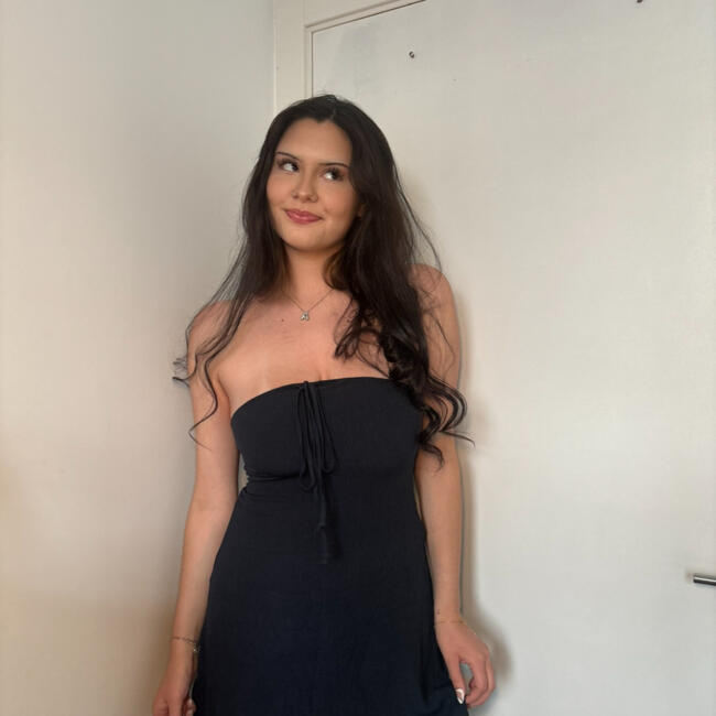 Baby-sitter in Port Moody: Aili