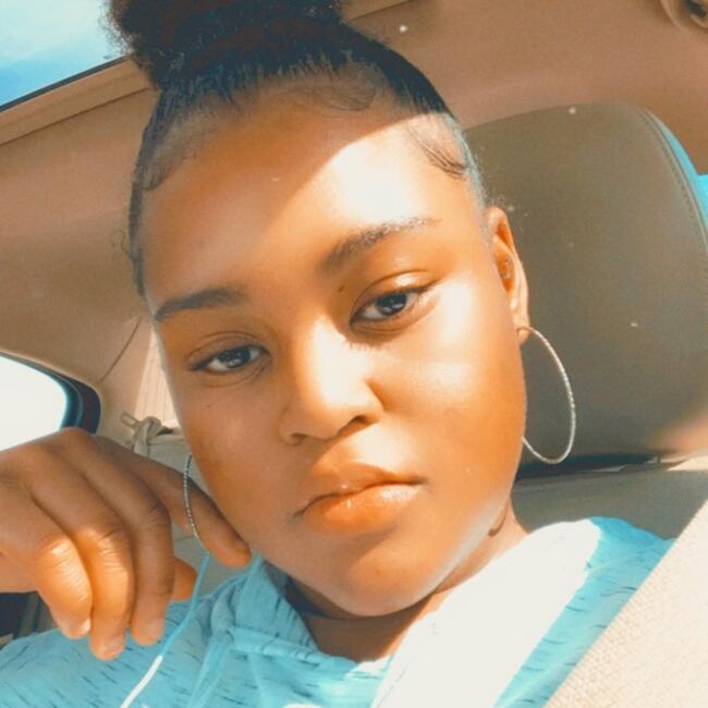 Baby-sitter in Little Rock: Alexis
