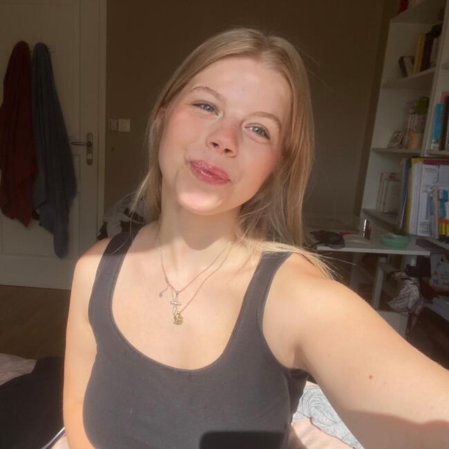 Babysitter in Brussels: Elsa