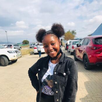 Babysitter Plettenberg Bay: Othandwayo