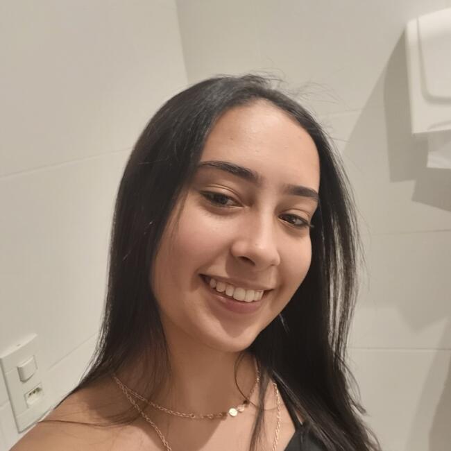 Babysitter in São José (São José): Danielle