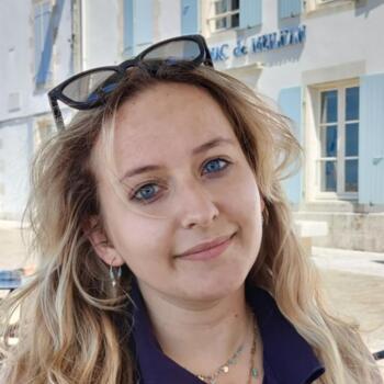 Babysitter in Versailles: Constance