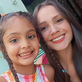 Babá Londrina: Francieli