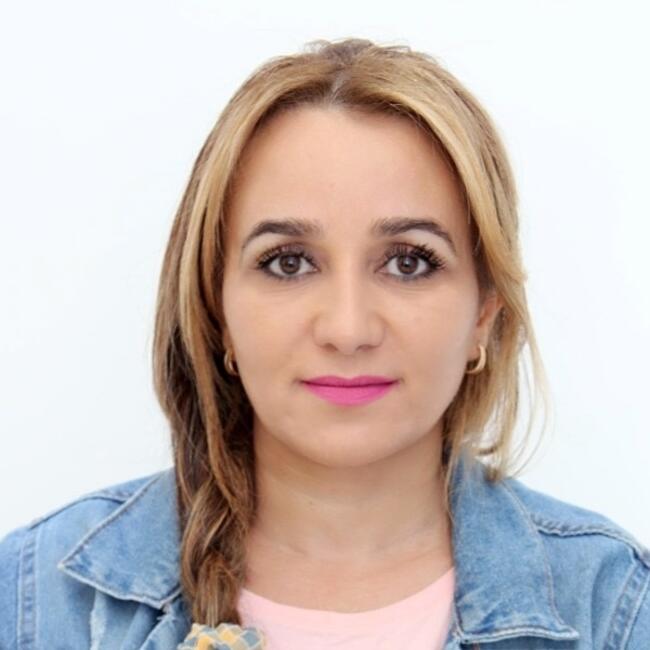 Babysitter in Budapest: Cherifa