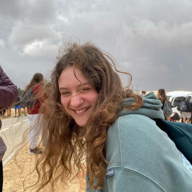 Babysitter in Kfar Saba: Brii