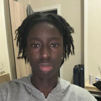 Babysitter in Sotteville-lès-Rouen: Giovani