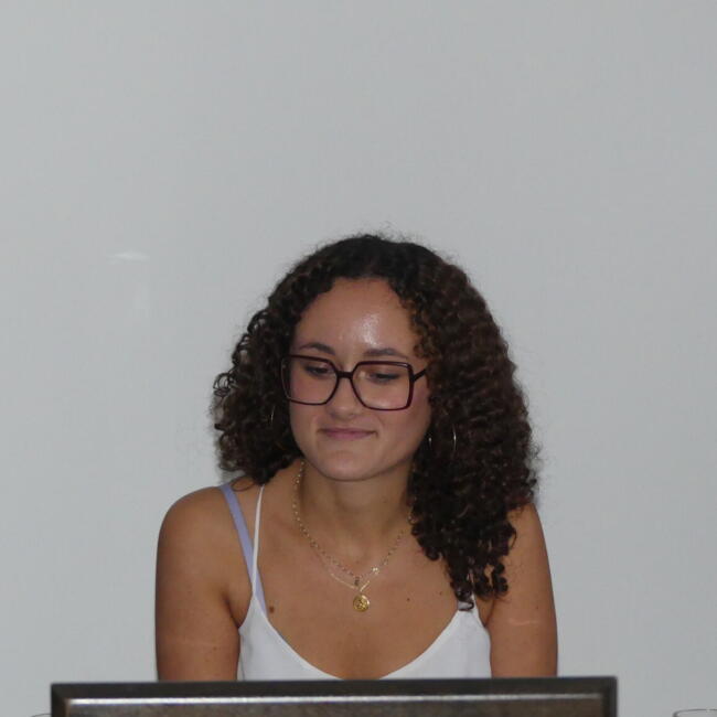 Babysitter in Valence: Célia