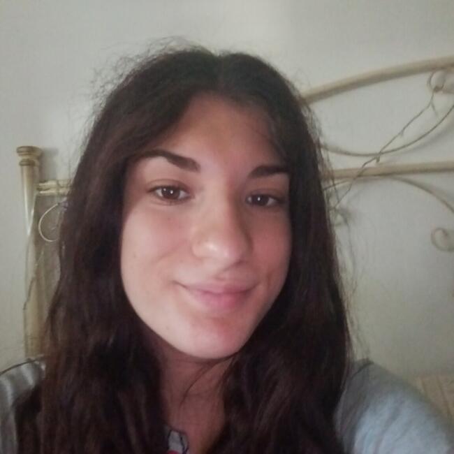 Babysitter in San Giorgio Ionico: Myrhiam