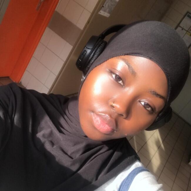 Babysitter in Villetaneuse: Aicha