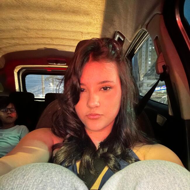 Babysitter in Brasília: Raquel
