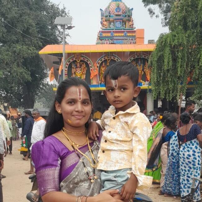 Babysitting job in Solapur: Rani