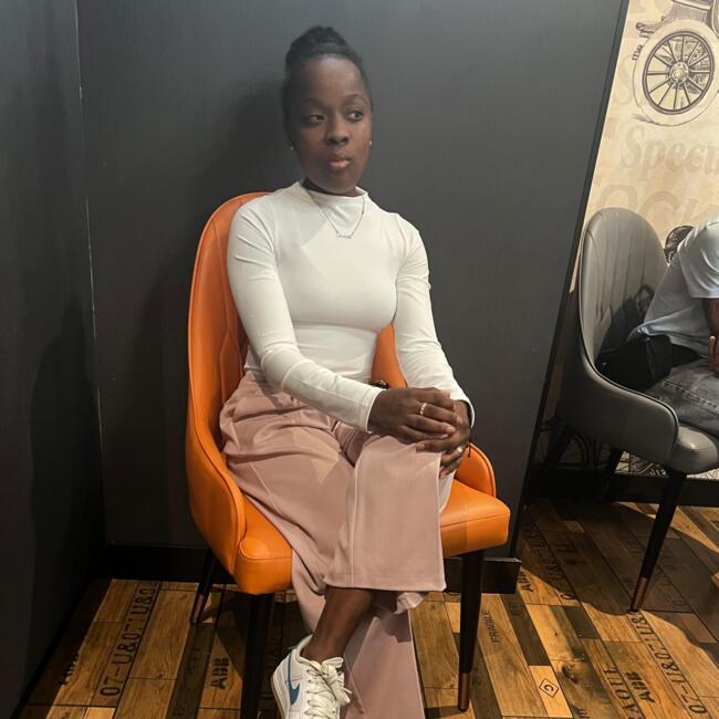 Babysitting job in Almada: Karina