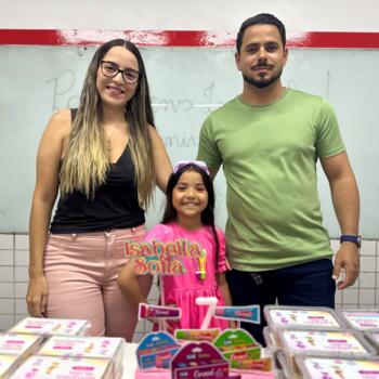 Emprego de babá em Arapiraca: emprego de babá Brenda Maria