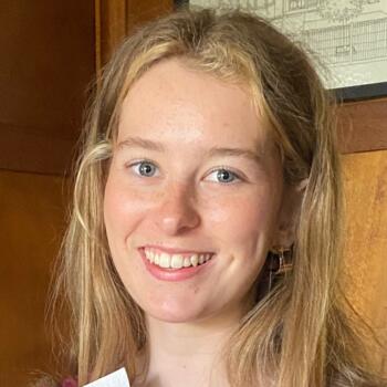 Babysitter in Ballarat: Stella