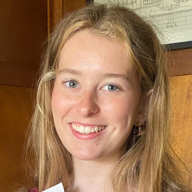 Babysitter in Ballarat: Stella