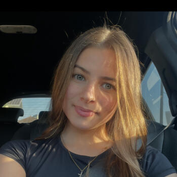 Babysitter Leiria: Luana