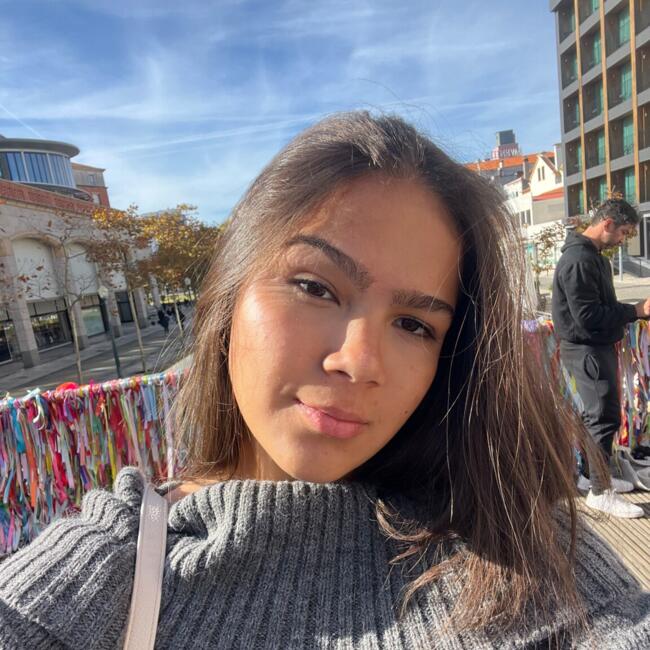 Babysitter in Braga: Marina