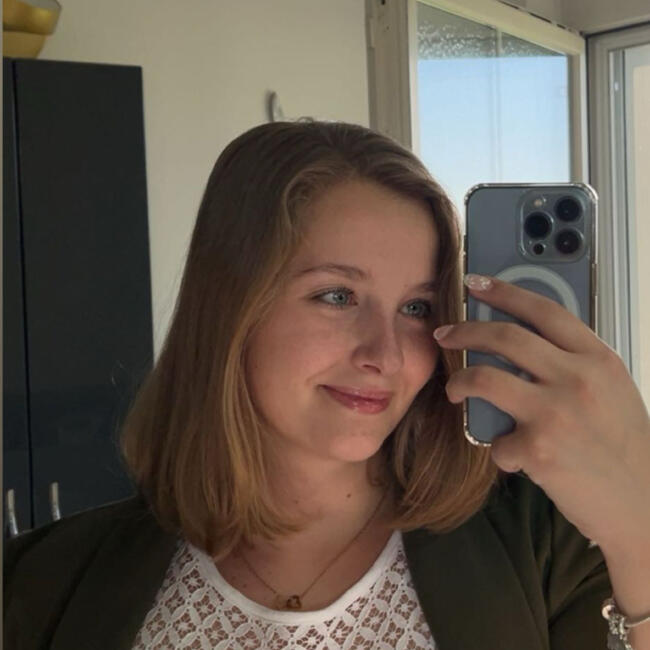 Babysitter in Reinach: Valentina