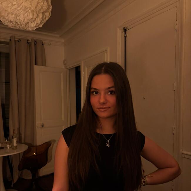 Babysitter in Fontenay-sous-Bois: Maeva