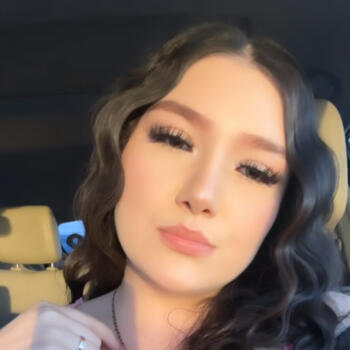 Babysitter in Paramount: Emily