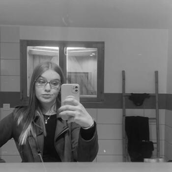 Babysitter Angoulême: Emma