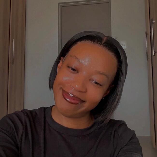 Babysitter in Motherwell: Liyema