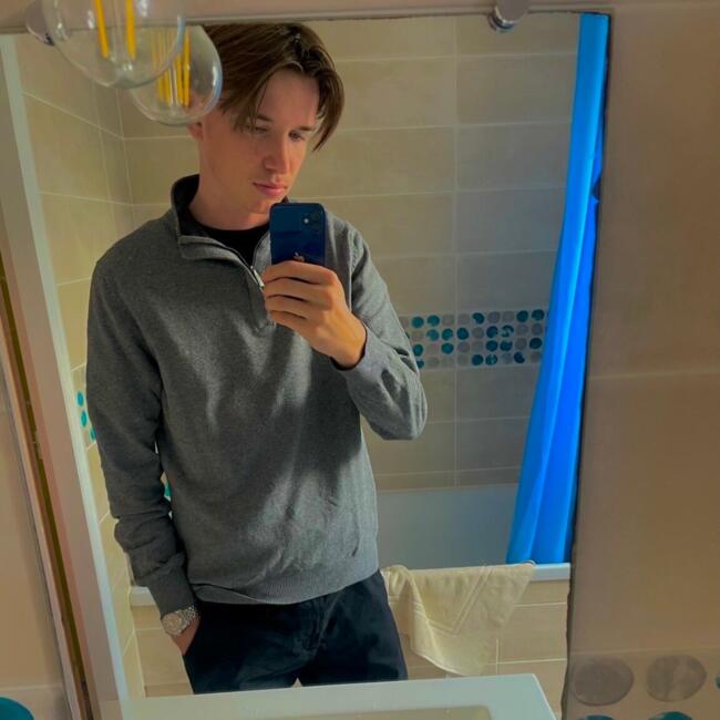 Babysitter in Jargeau: Jules