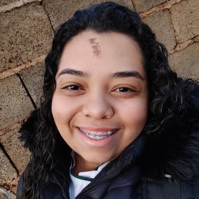 Babysitter in Dumont: Laisa