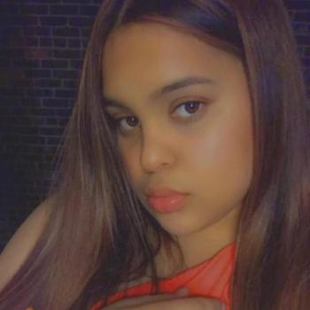Babysitter in Brooklyn: NELMARI