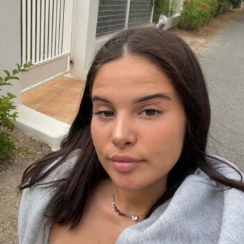 Baby-sitter in Hyères: Noémie