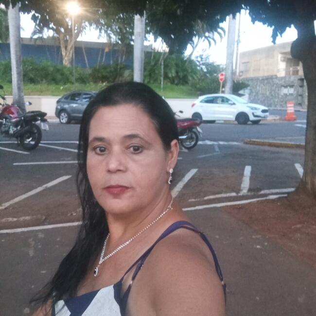 Babá em Araçatuba: Alessandra