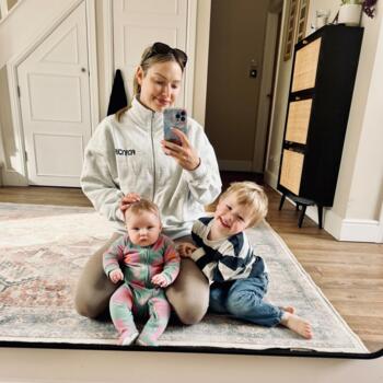 Babysitting job in Gravesend: babysitting job Gunita