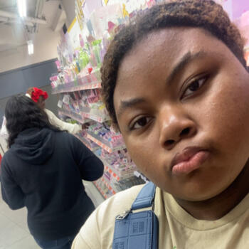 Babysitter in The Bronx: Jeannine
