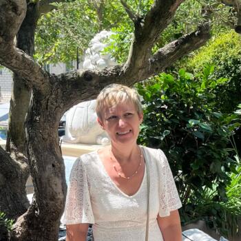 Babysitter in Chennevières-sur-Marne: Corinne