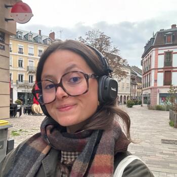 בייביסיטר ב- Mulhouse: Lena