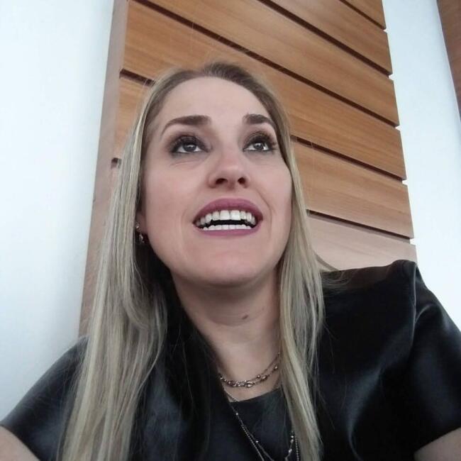 Babá em Piçarras: Danielle