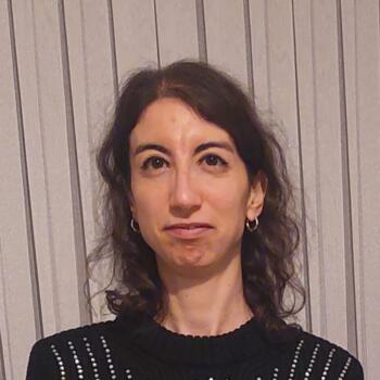 İzmir bölgesinde bebek bakıcısı: Pınar