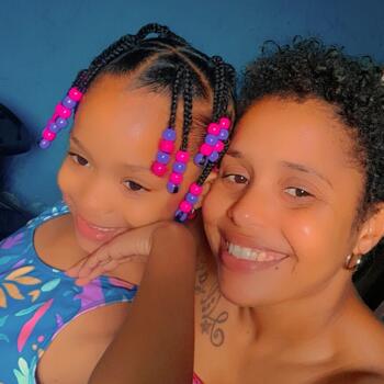 Babysitter em Vila do Conde: Mayara
