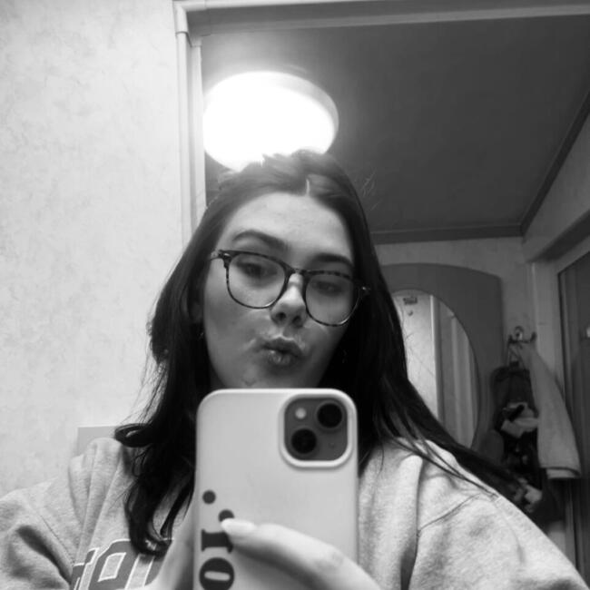 Babysitter in Heist-op-den-Berg: Sterre