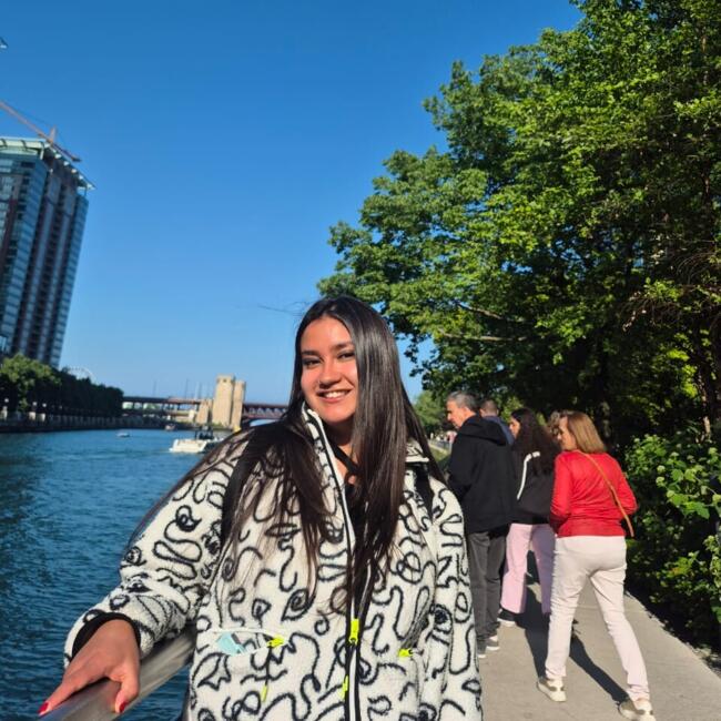 Nanny in Willowbrook (Illinois): Camila