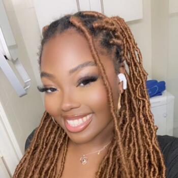 Babysitter in Toulouse: Felicia