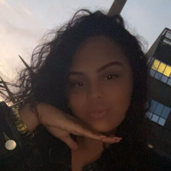 Babysitter in Pau: Sabrine