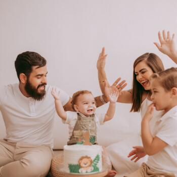 Babysitting job in Almada: babysitting job Linconl