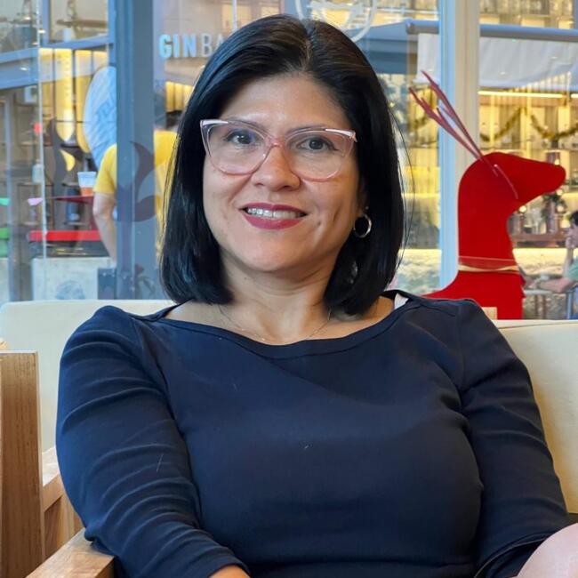 Niñera en Caseros (Buenos Aires): Flora