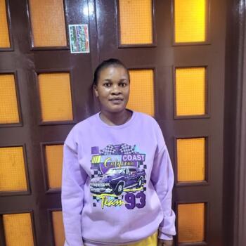 جليسة أطفال في أبوظبي: Namirembe