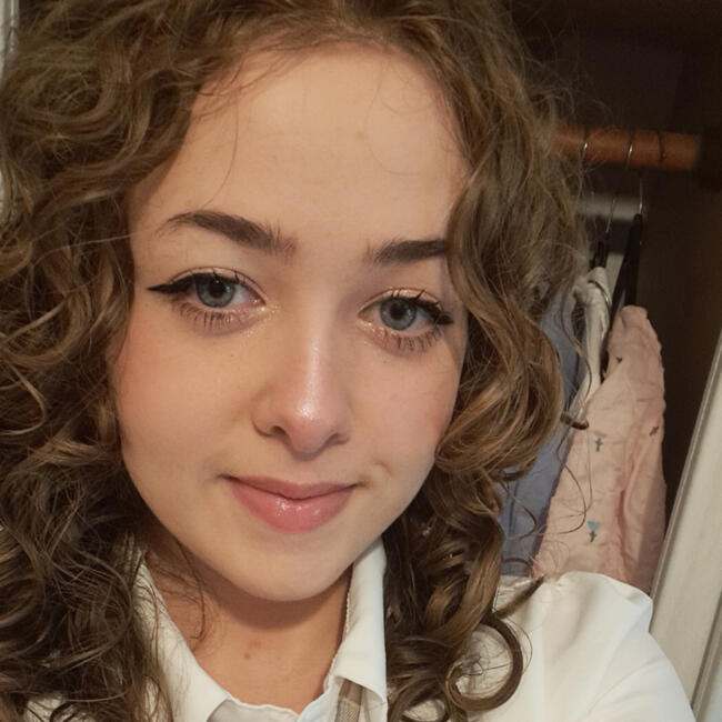 Babysitter in Genvry: Lea