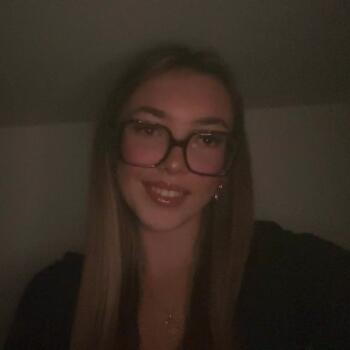 Babysitter in Agen: Elyna
